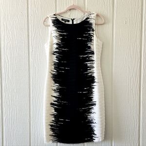 LAFAYETTE 148 Petite 100% Silk Sleeveless Sheath Lined Black & White  8P